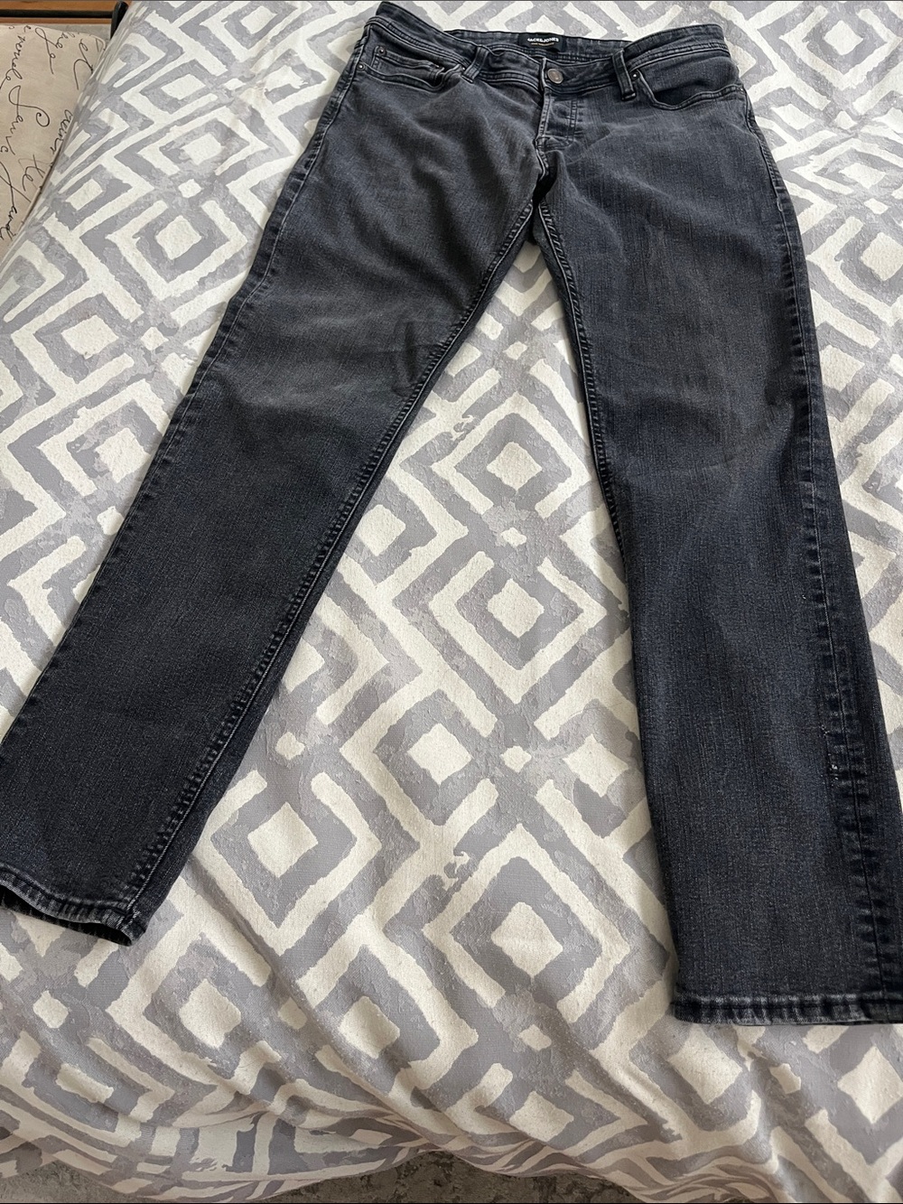 Men's Straight Charcoal Denim Jeans